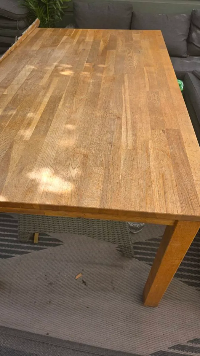 Dining table and 4 chairs - Image 1