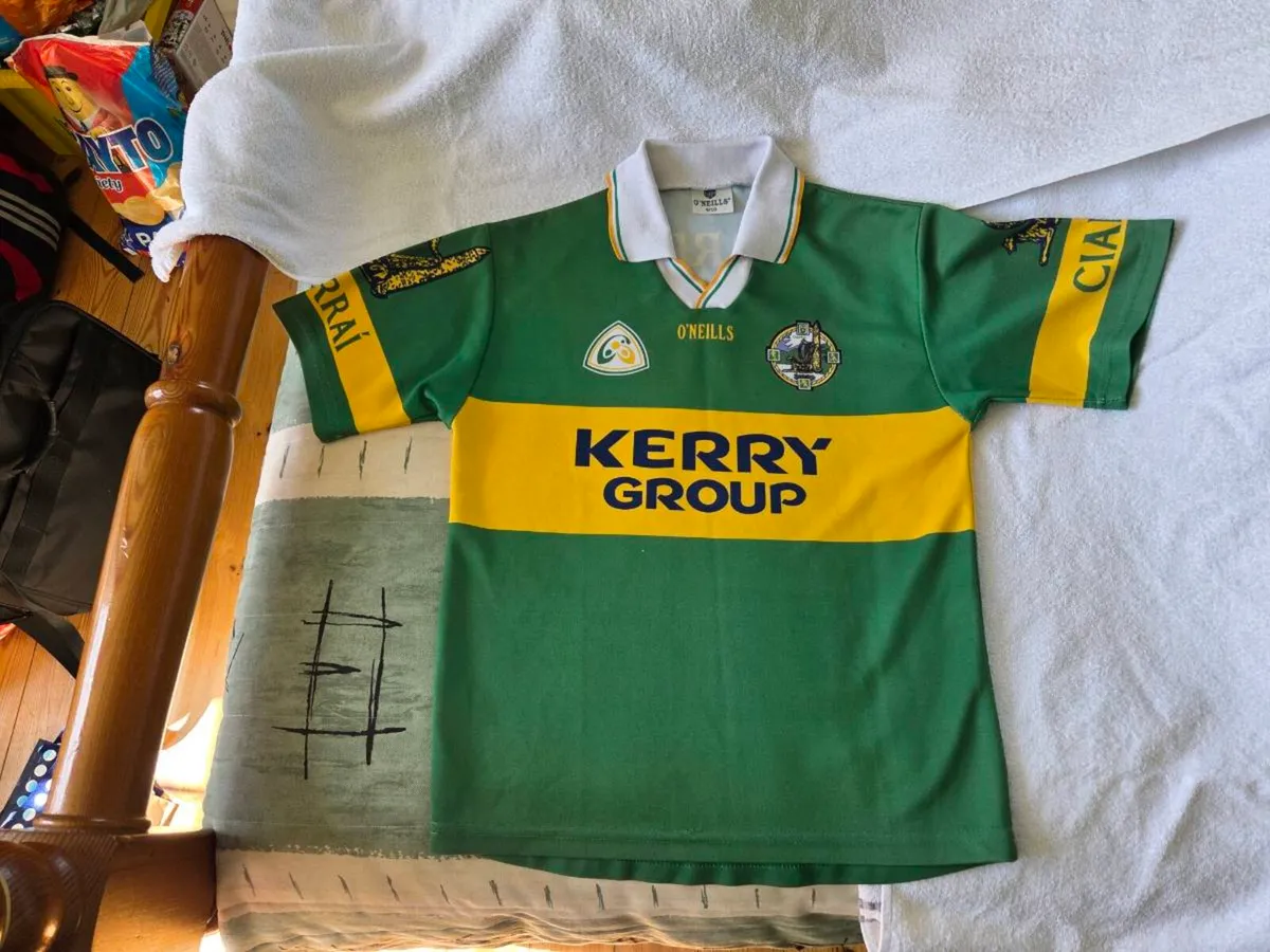 Kerry Home Gaelic Football Jersey 2000 to 2002 - Image 1
