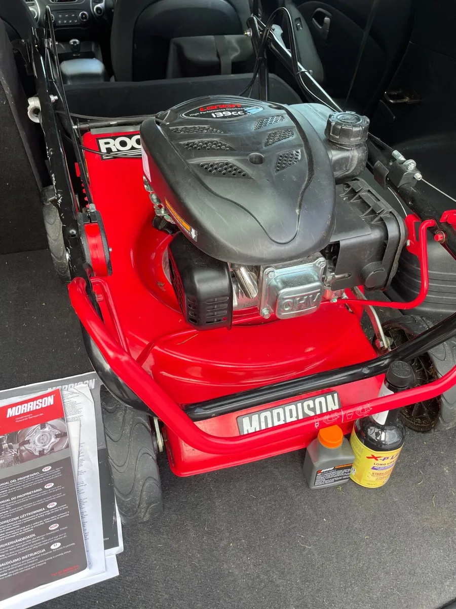 1yr MORRISON lawn mower (€525 new) - Image 1
