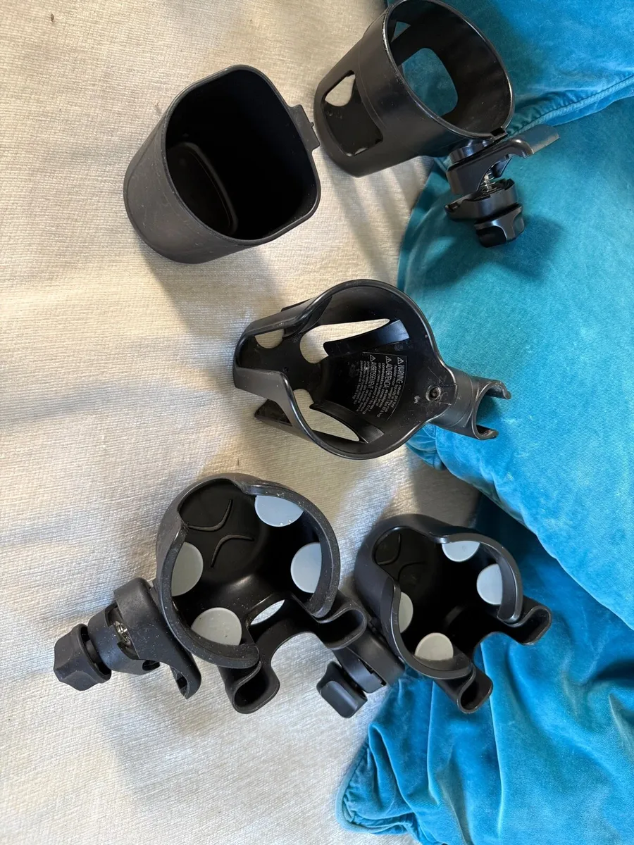 Bugaboo coffee cup holders in swords - Image 2
