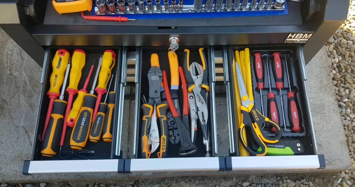 Full tool box - Image 4