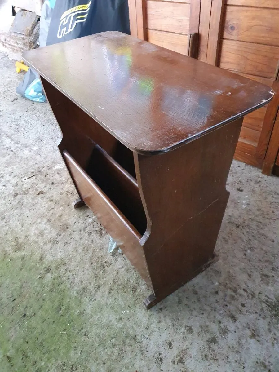 Vintage Table magazine rack - Image 2
