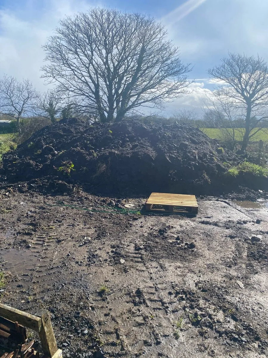 Fill soil free. Approx 80mtr3 - Image 1