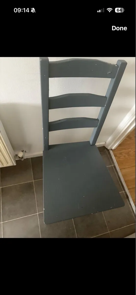 Kitchen table and chairs - Image 3