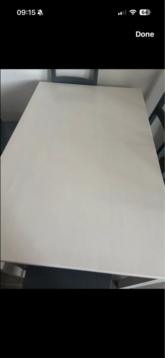 Kitchen table and chairs - Image 4