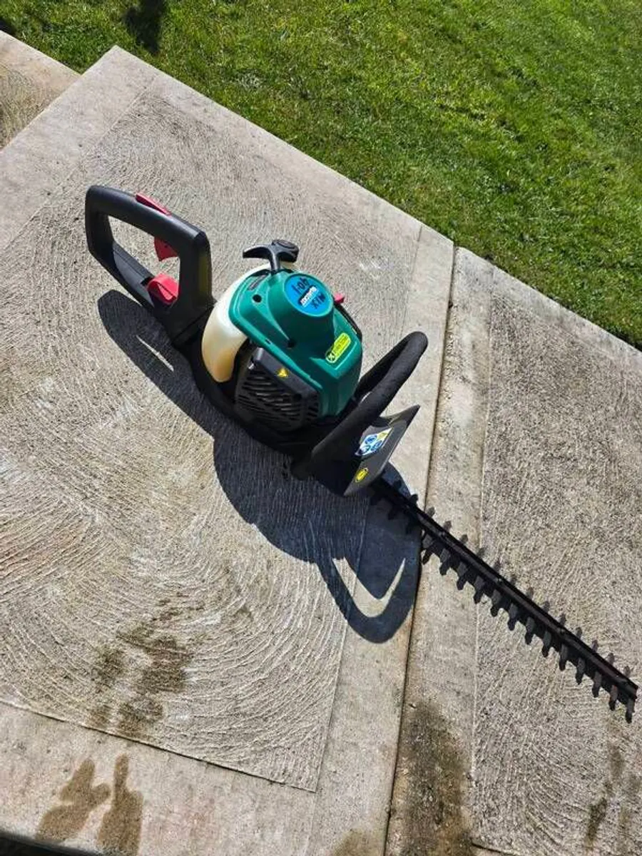 hedge trimmer - Image 1