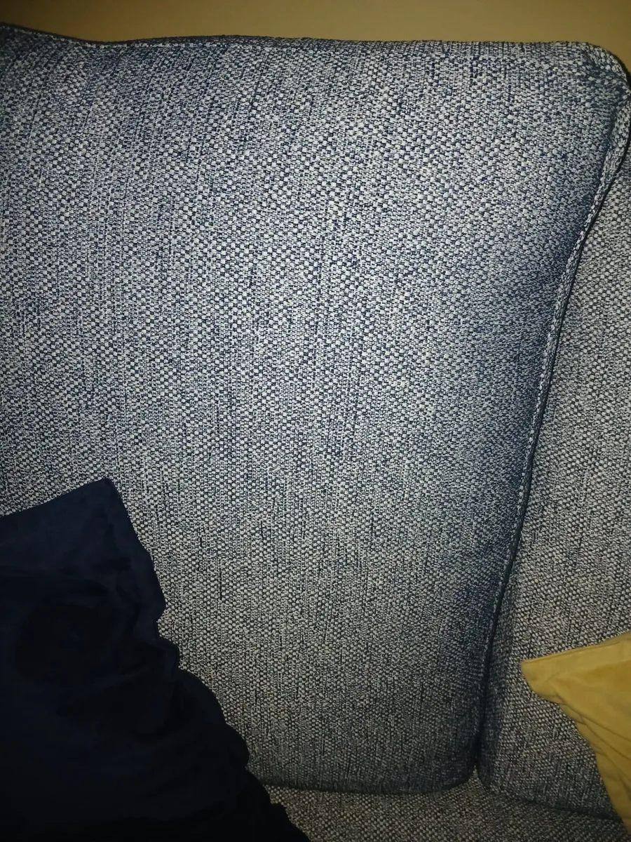 Corner sofa and two swivel chairs - Image 3