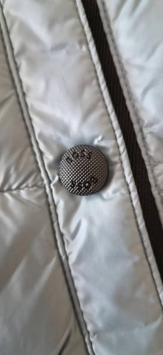 Mens Hugo Boss gilet - Image 4