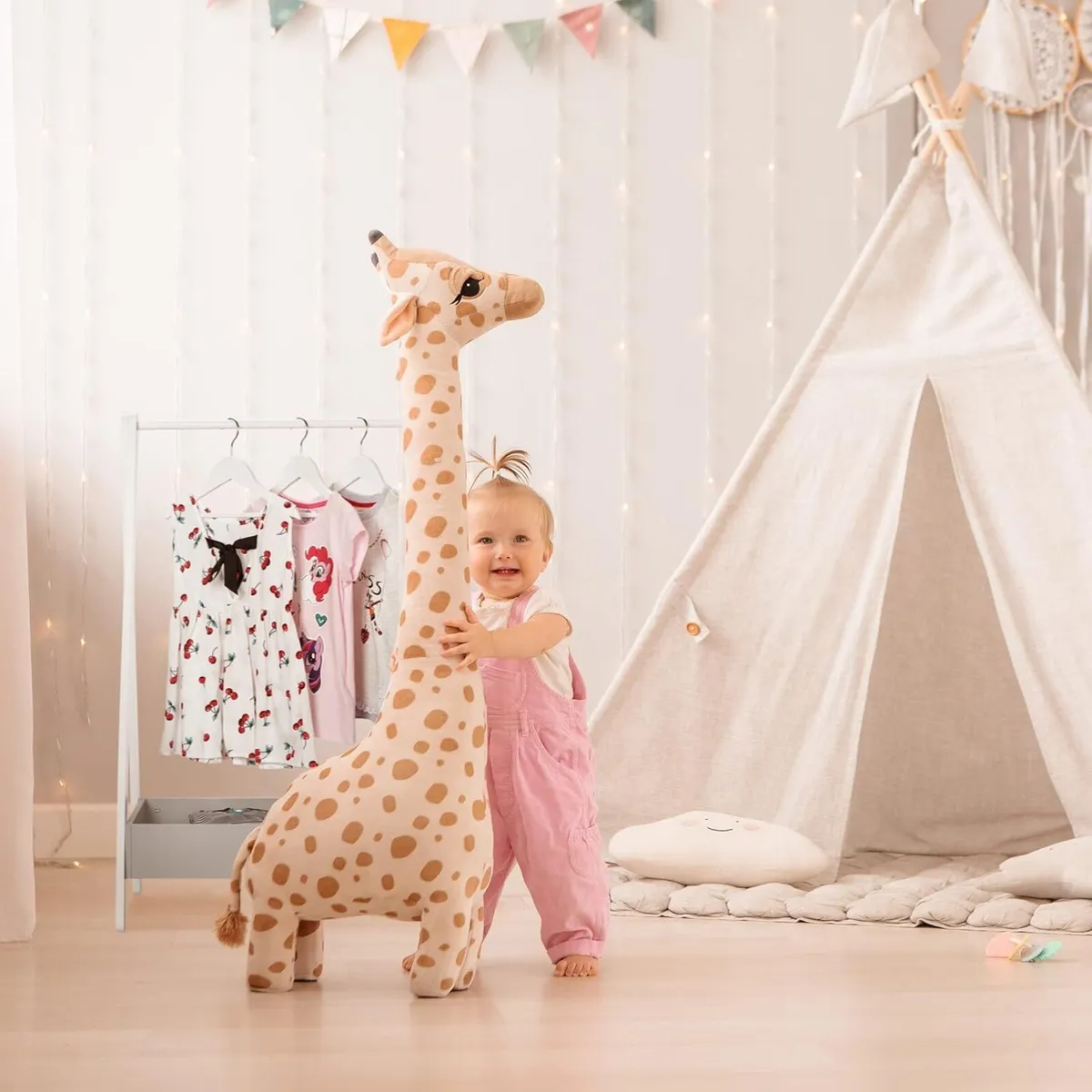 Children’s Clothes Rail Hanging Rack for Bedroom - Image 4