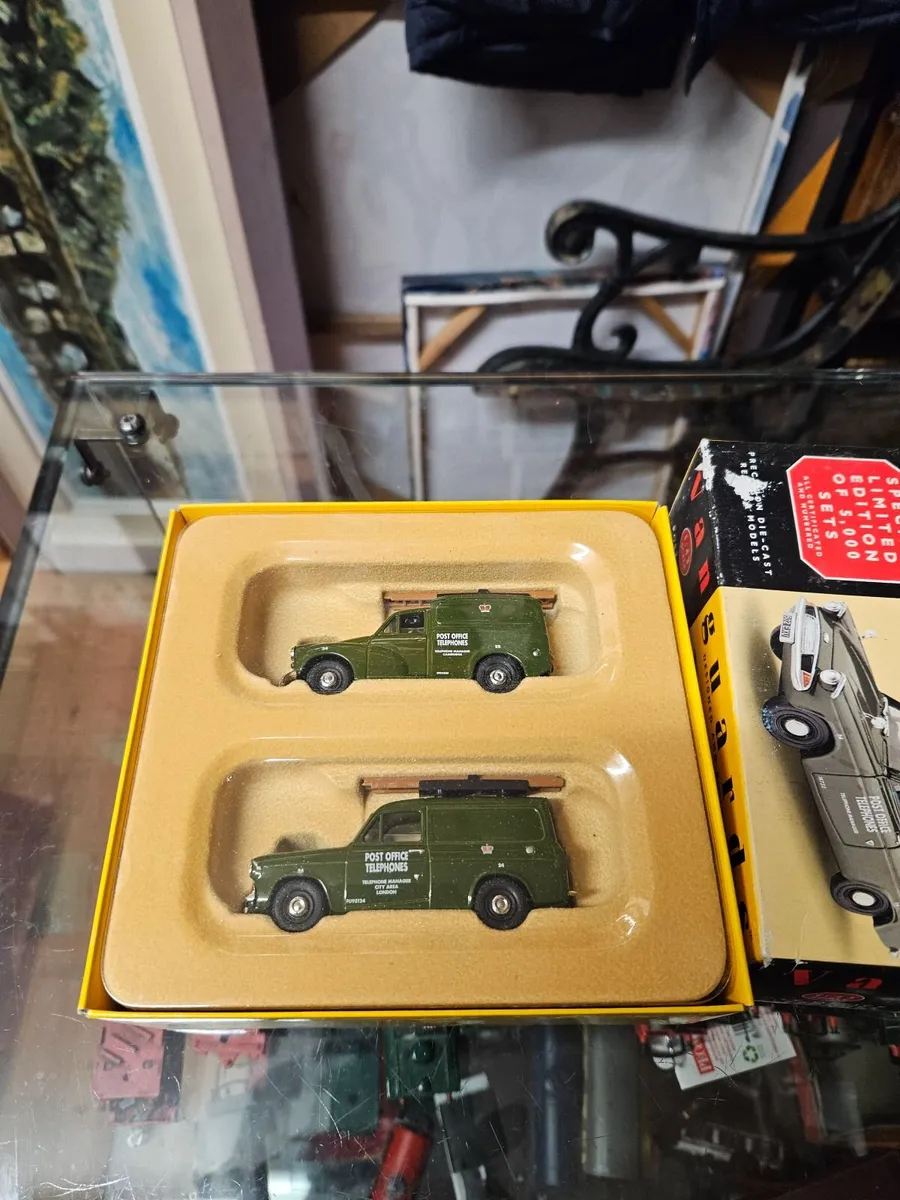Corgi Vanguards Post and Telegraphs Van Set - Image 1