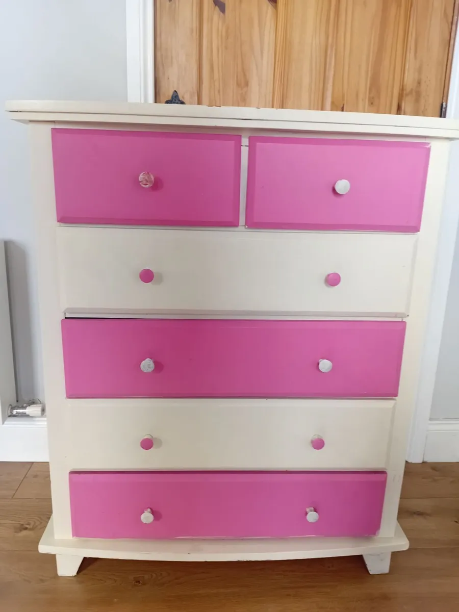 Chest of drawers - Image 1