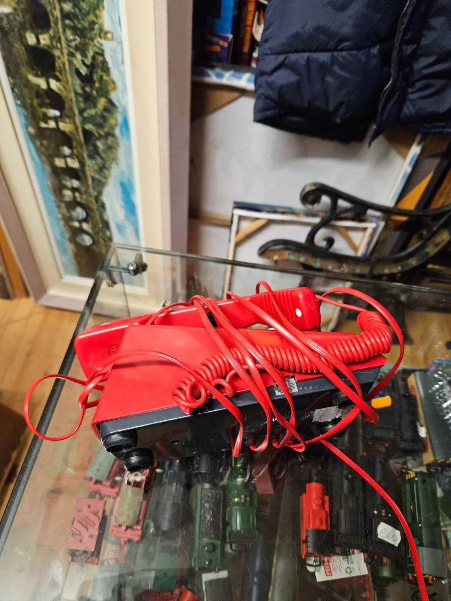 Vintage Retro Red Telephone - Image 2