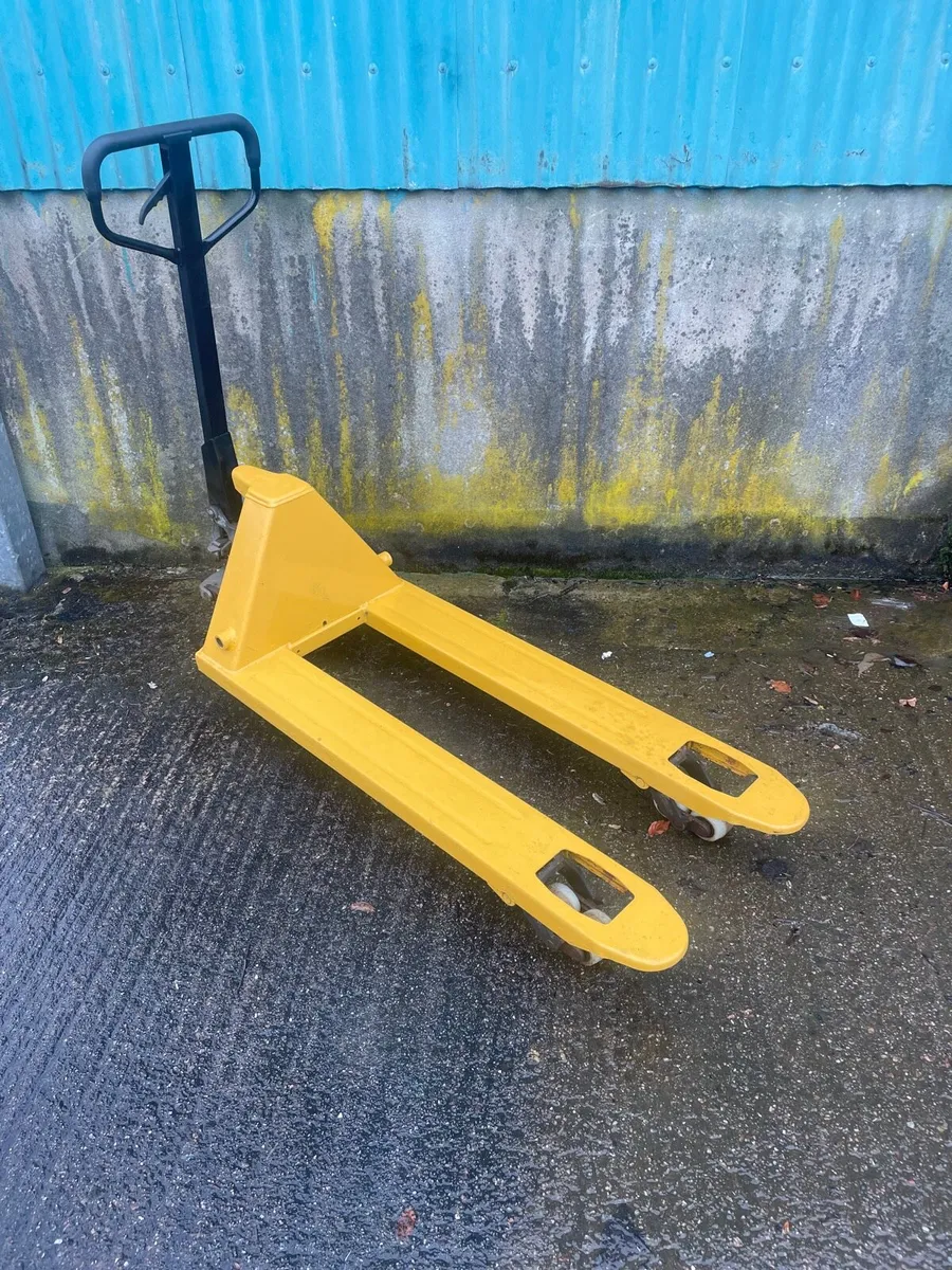 Pallet truck - Image 2