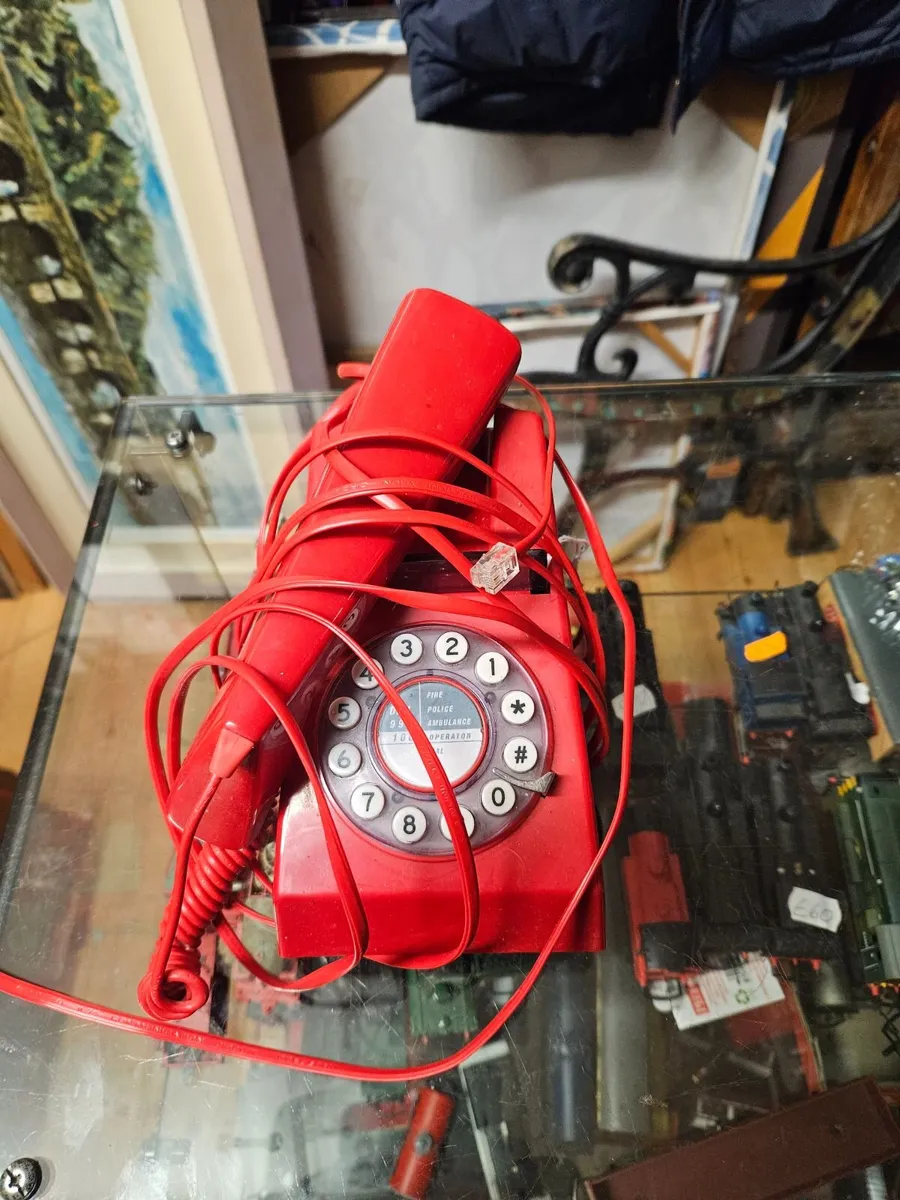 Vintage Retro Red Telephone - Image 3