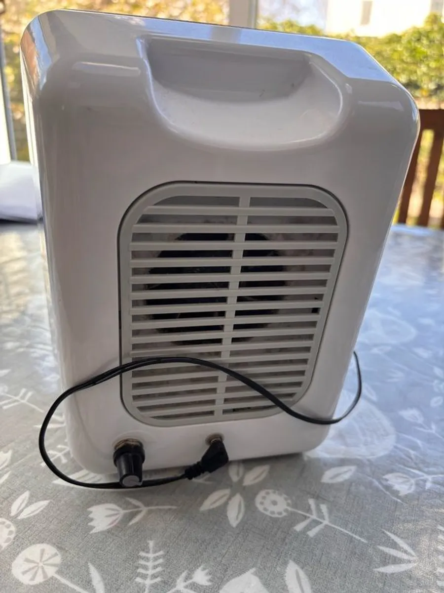 Salin Plus Salt Therapy Device - Image 3