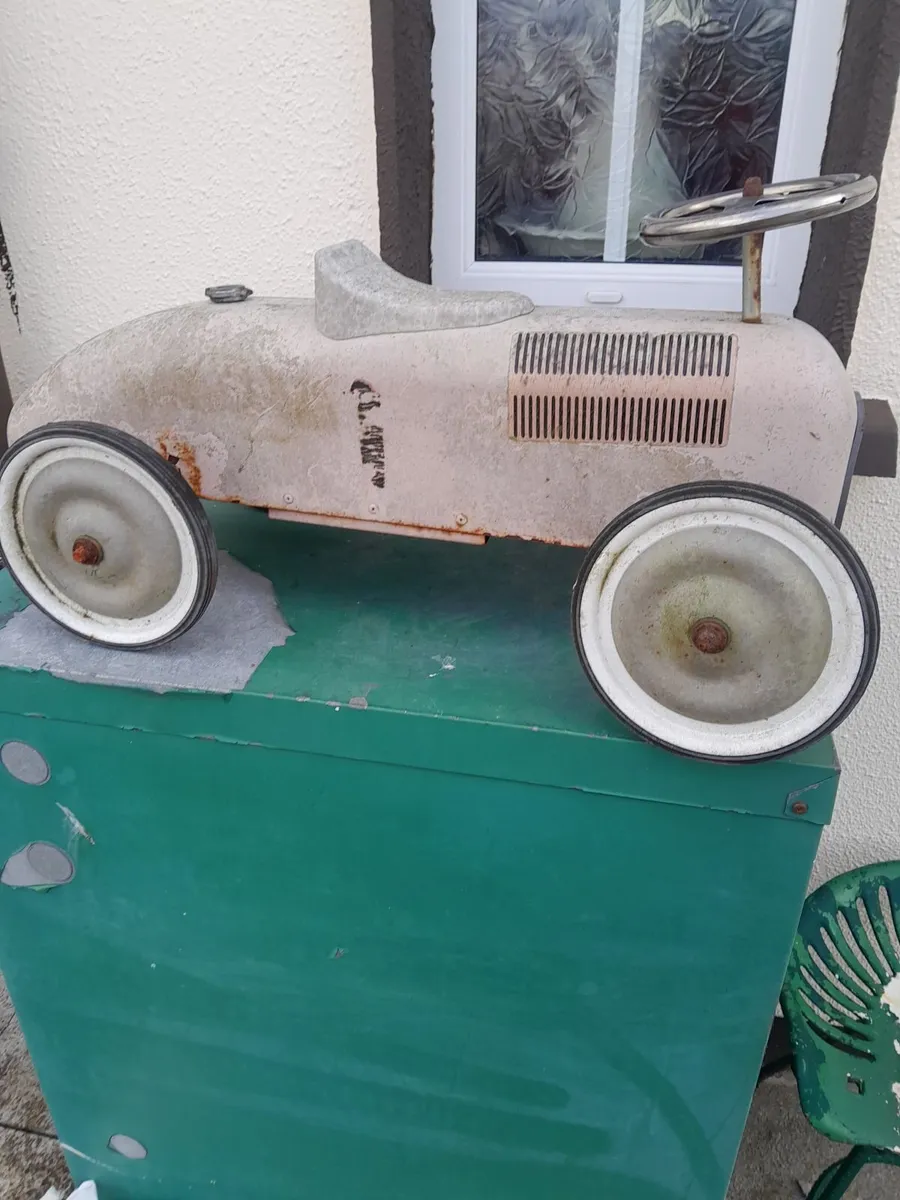 1980 s child's  tinplate rideon racing  car - Image 3