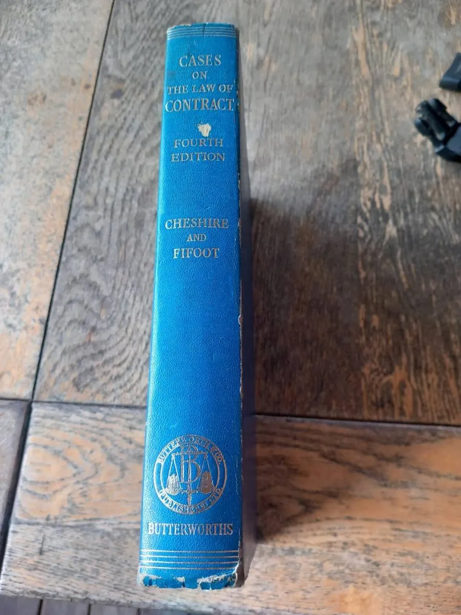 Contract Law cases hardback, D18 post 7e - Image 1