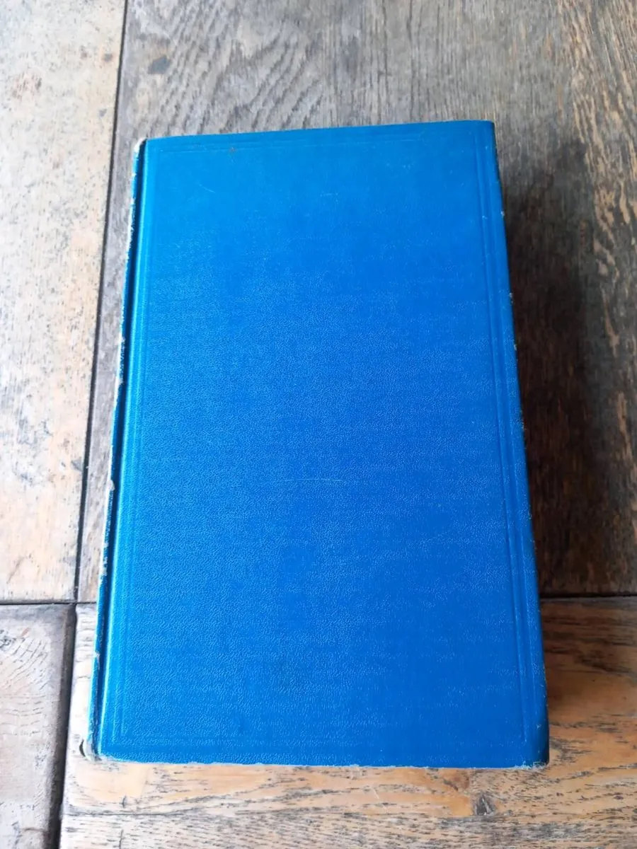 Contract Law cases hardback, D18 post 7e - Image 2