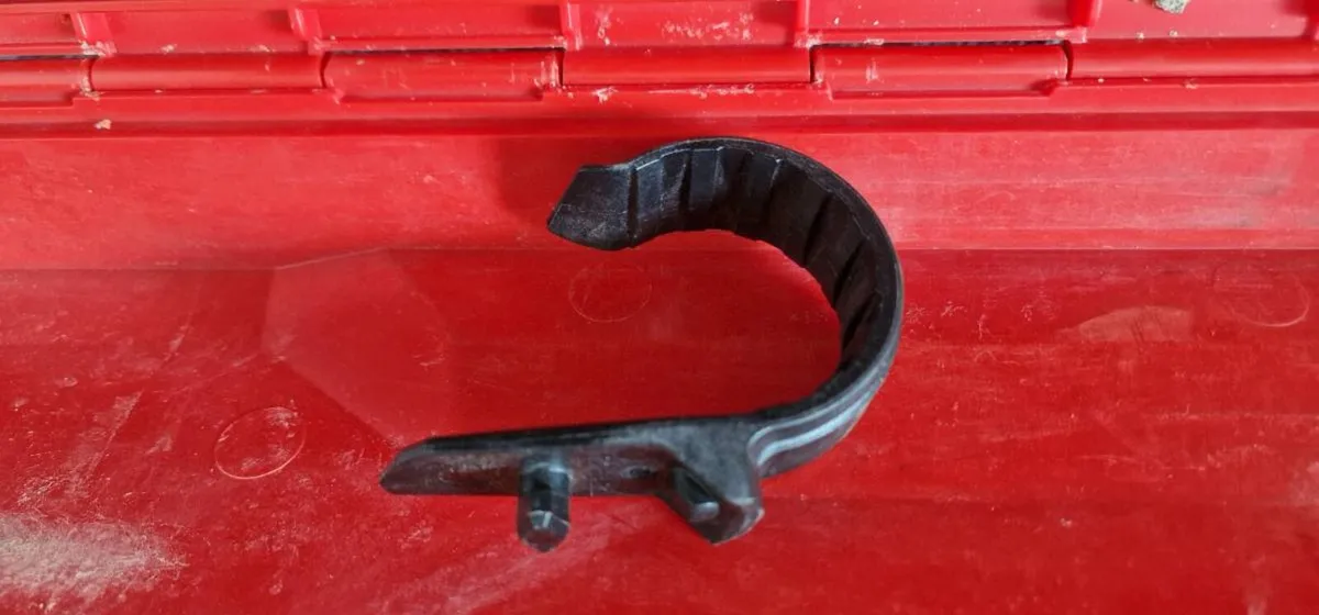 Hilti BX3 battery operated nail gun - Image 3