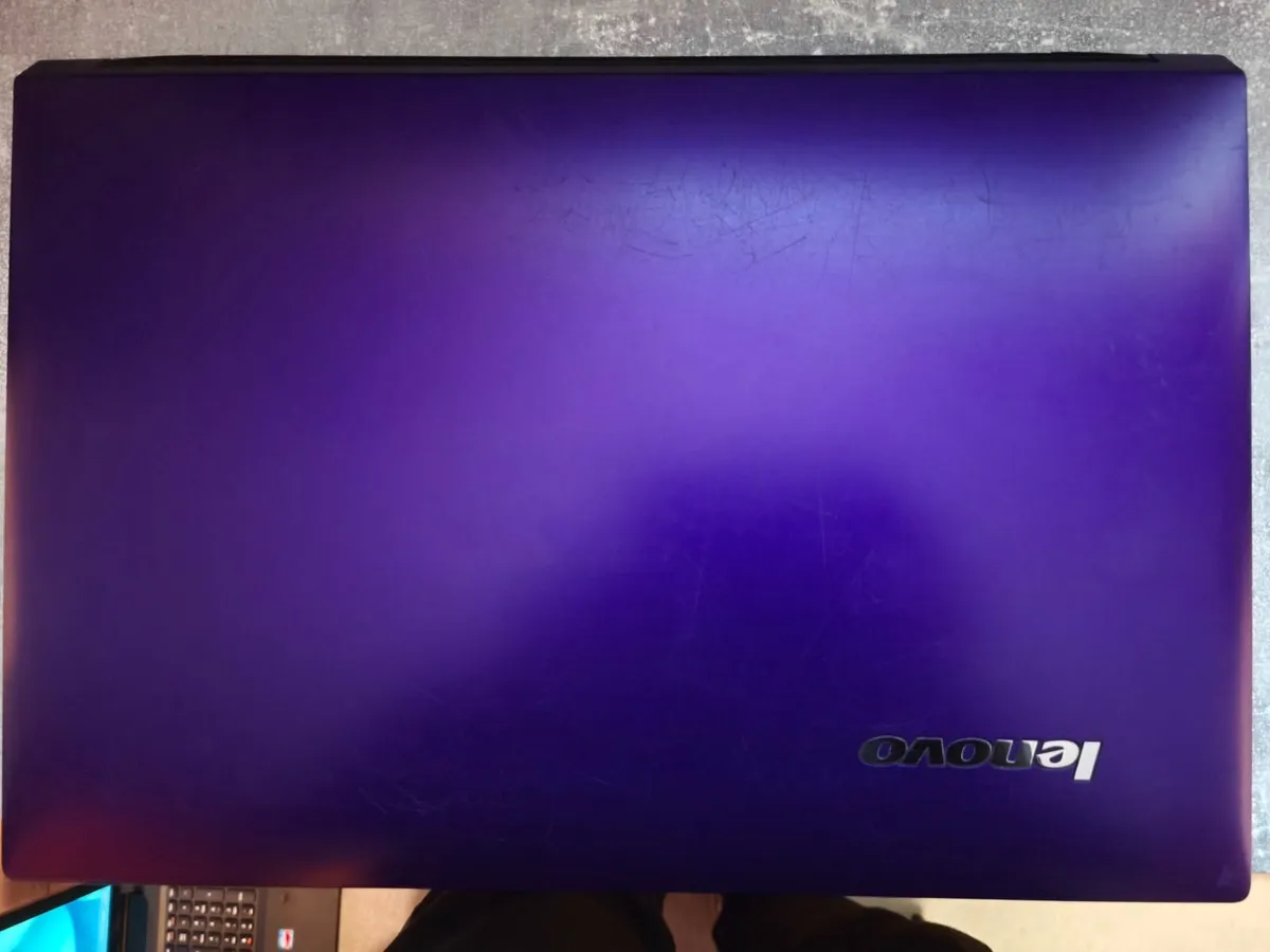 Purple Lenovo 15,6" i3 Windows 11 Laptop - Image 3