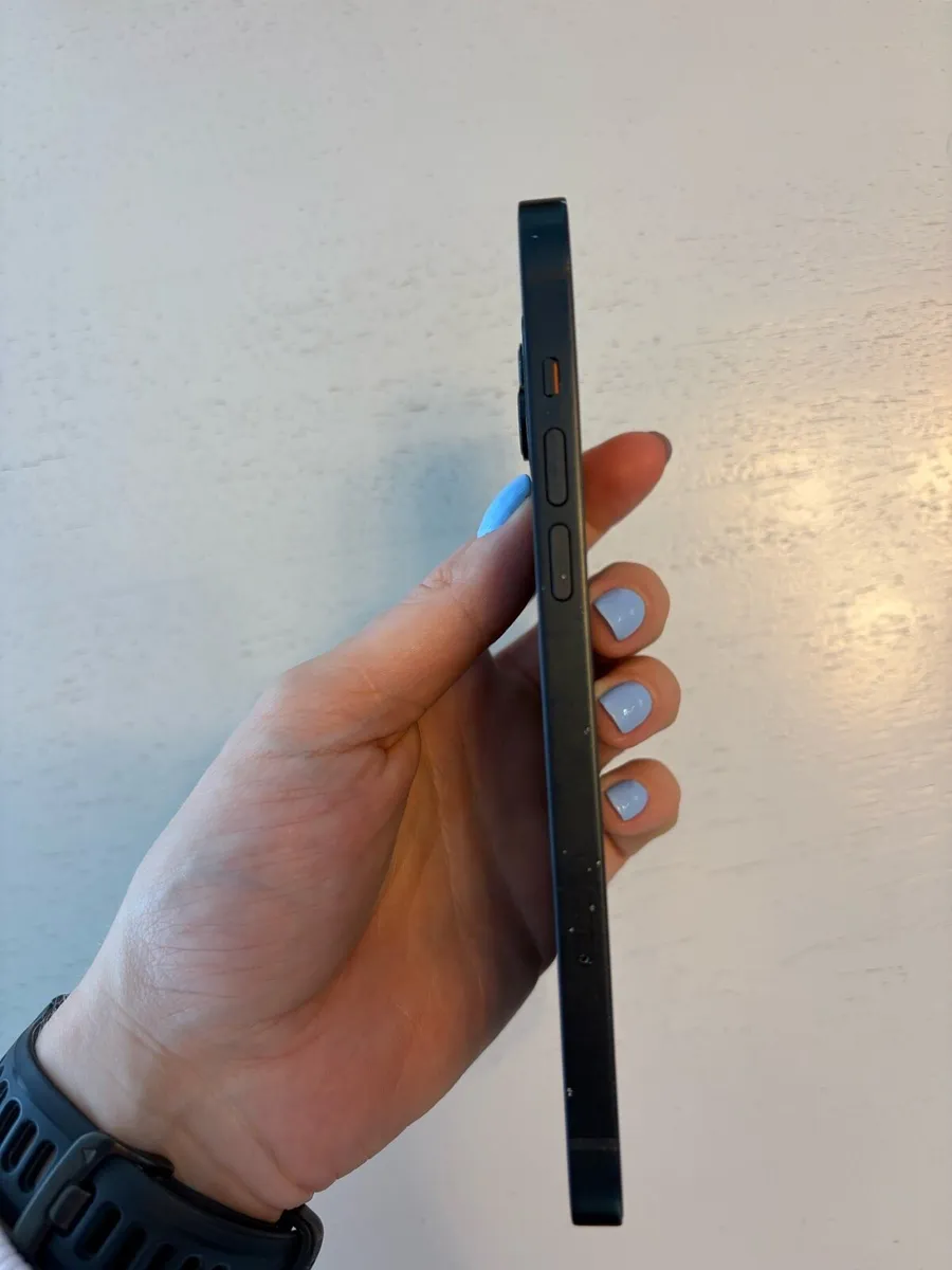 iPhone 14 Plus - Image 4