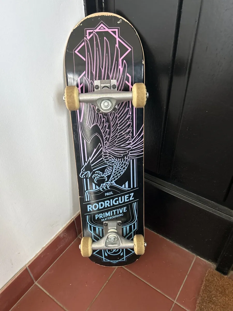 Skateboard - Image 1