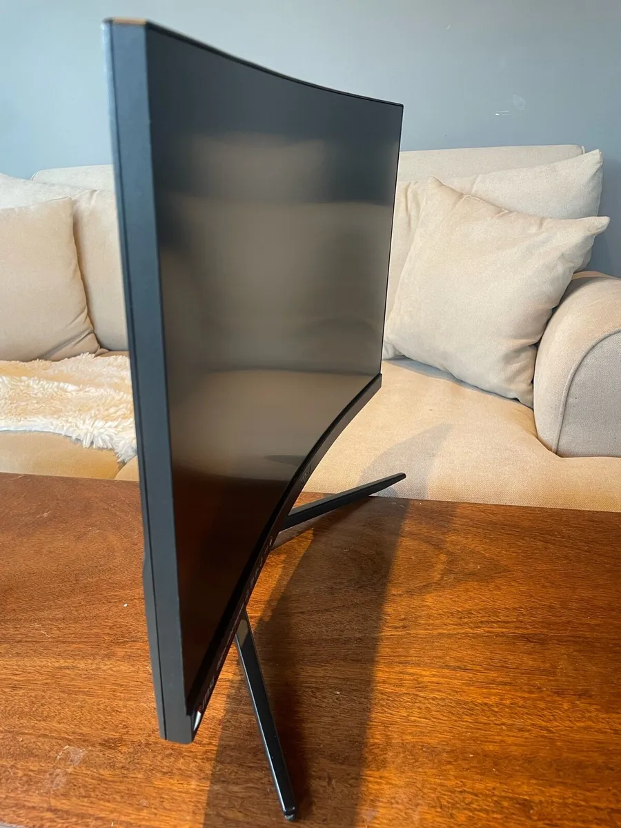 MSI gaming monitor - Image 4