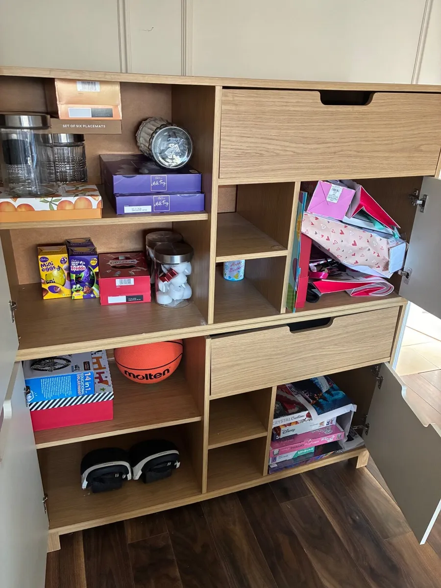 Tv press storage press - Image 2