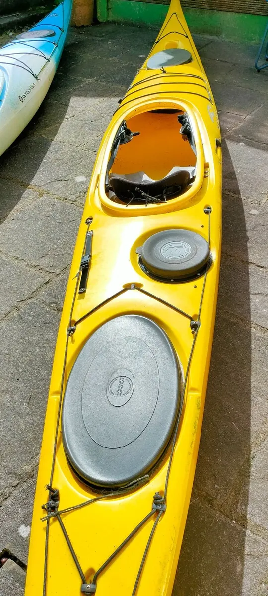 Kayak 16ft - Image 1