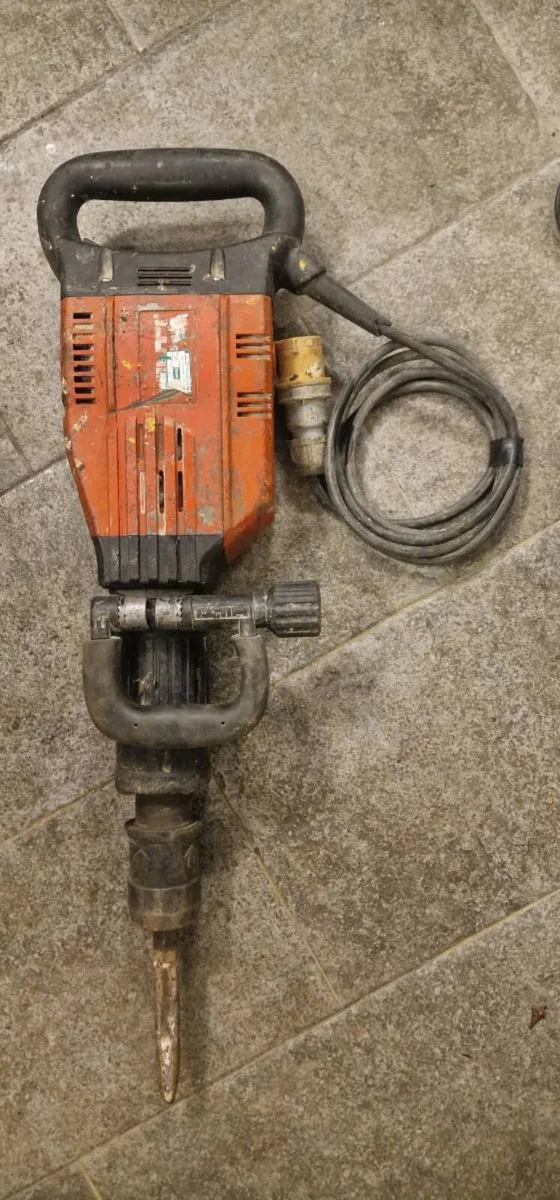 Hilti TE 905-AVR concrete breaker/ kango - Image 1