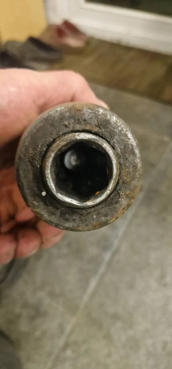 Hilti TE 905-AVR concrete breaker/ kango - Image 4