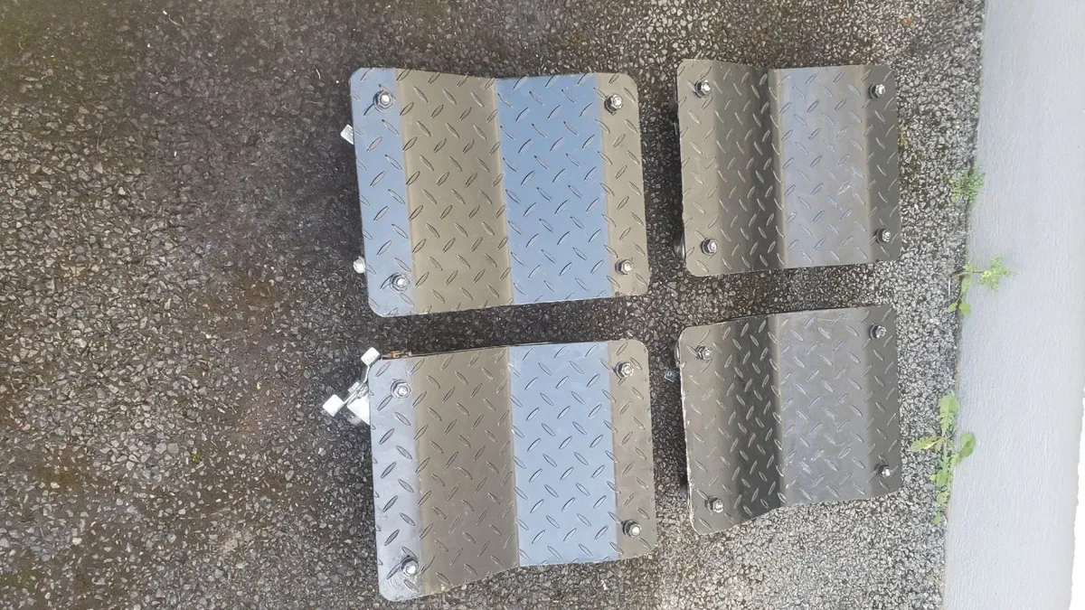 car skates x 4        2.7 tonne max load - Image 2