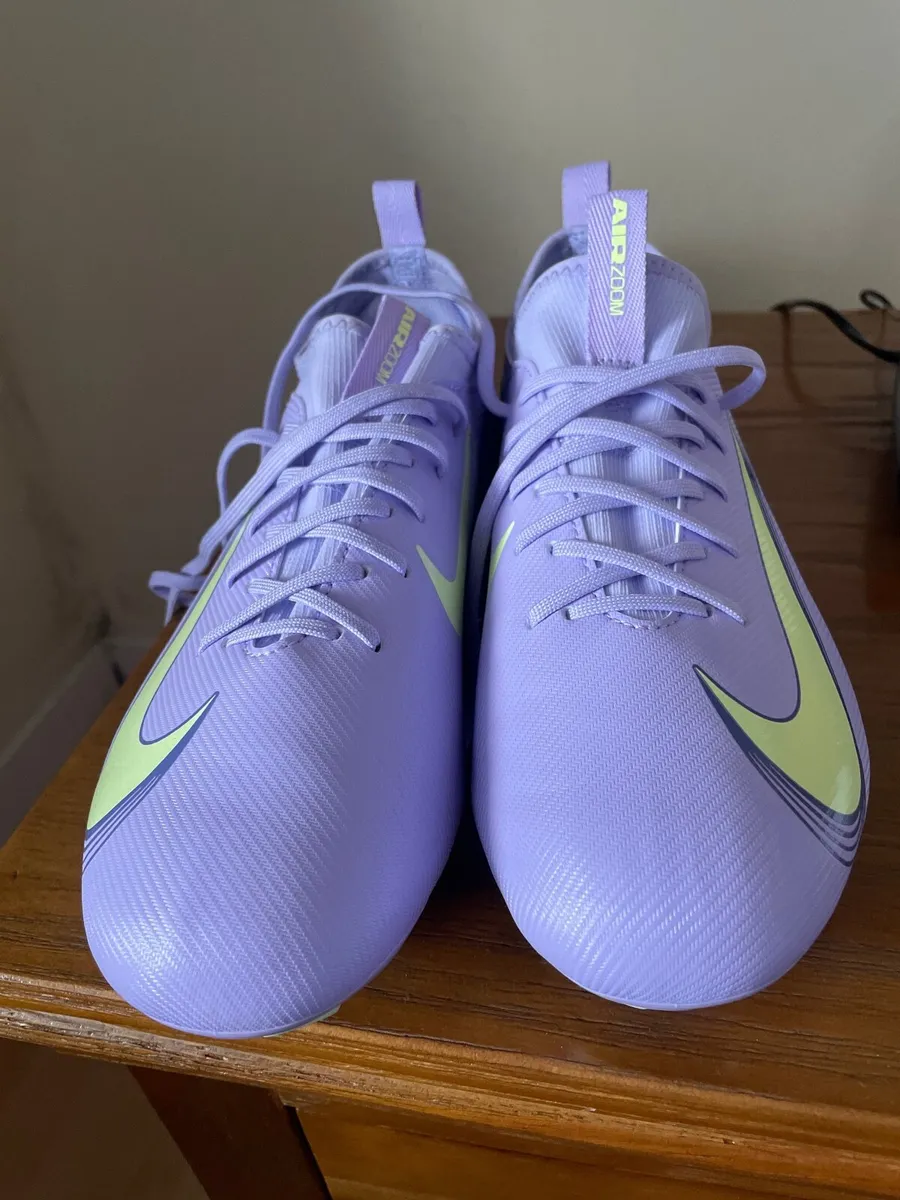 New  Nike Football Boots - Image 4
