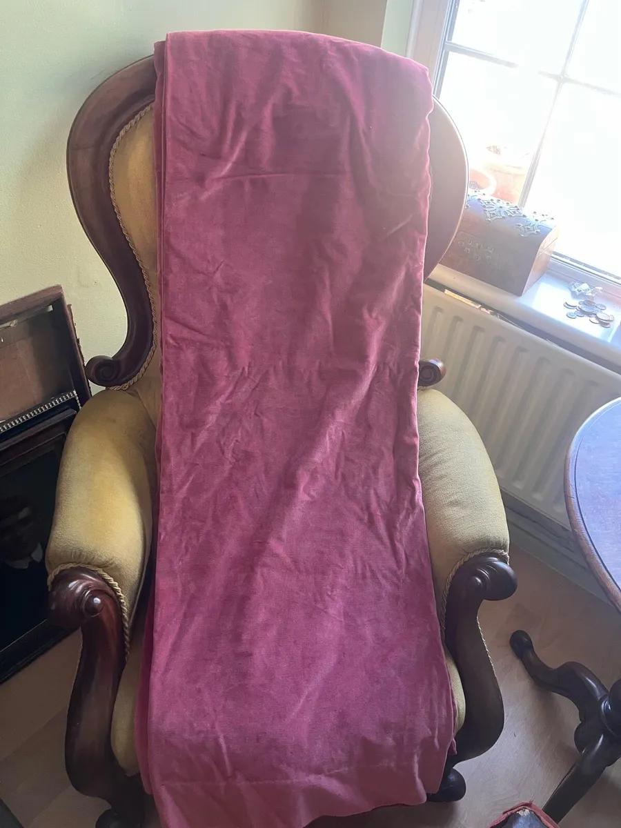 Vintage Curtains - Image 1