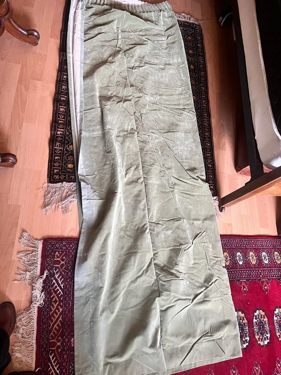 Vintage Curtains - Image 2