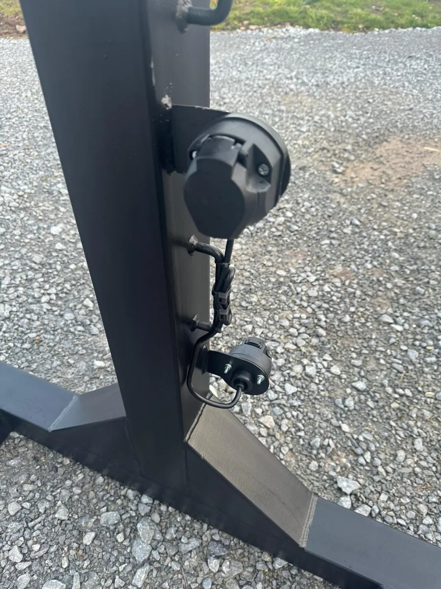 Heavy Duty 3 Point Linkage Ball Hitch - Image 2