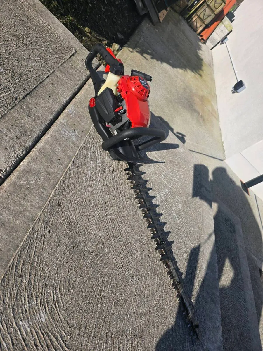 Hedge Trimmer 24 inch - Image 2