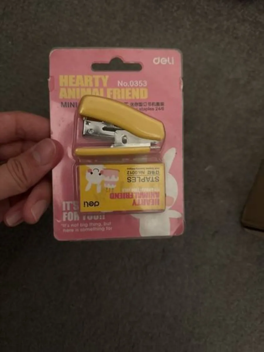 Mini stapler set