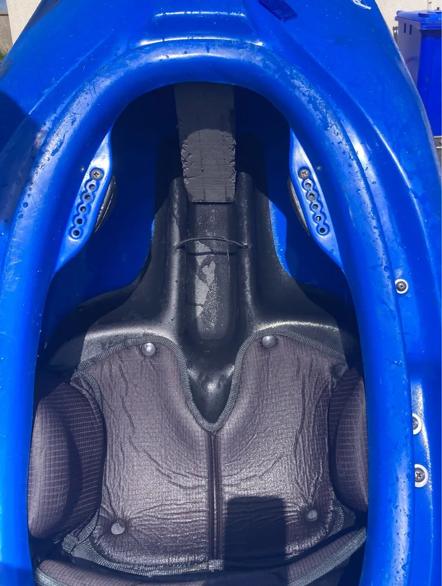 Wavesport Fuse 35 Kayak Canoe - Image 2