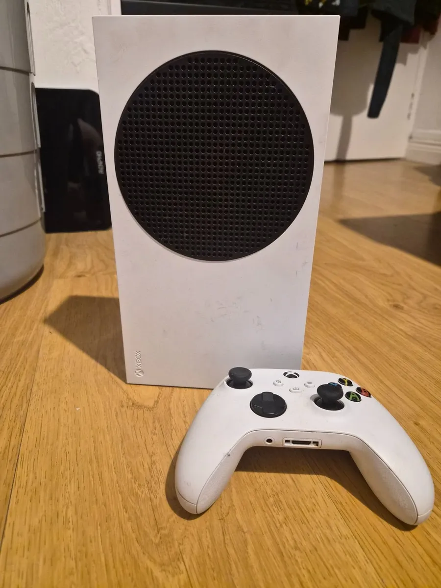 Xbox Series S - Image 1