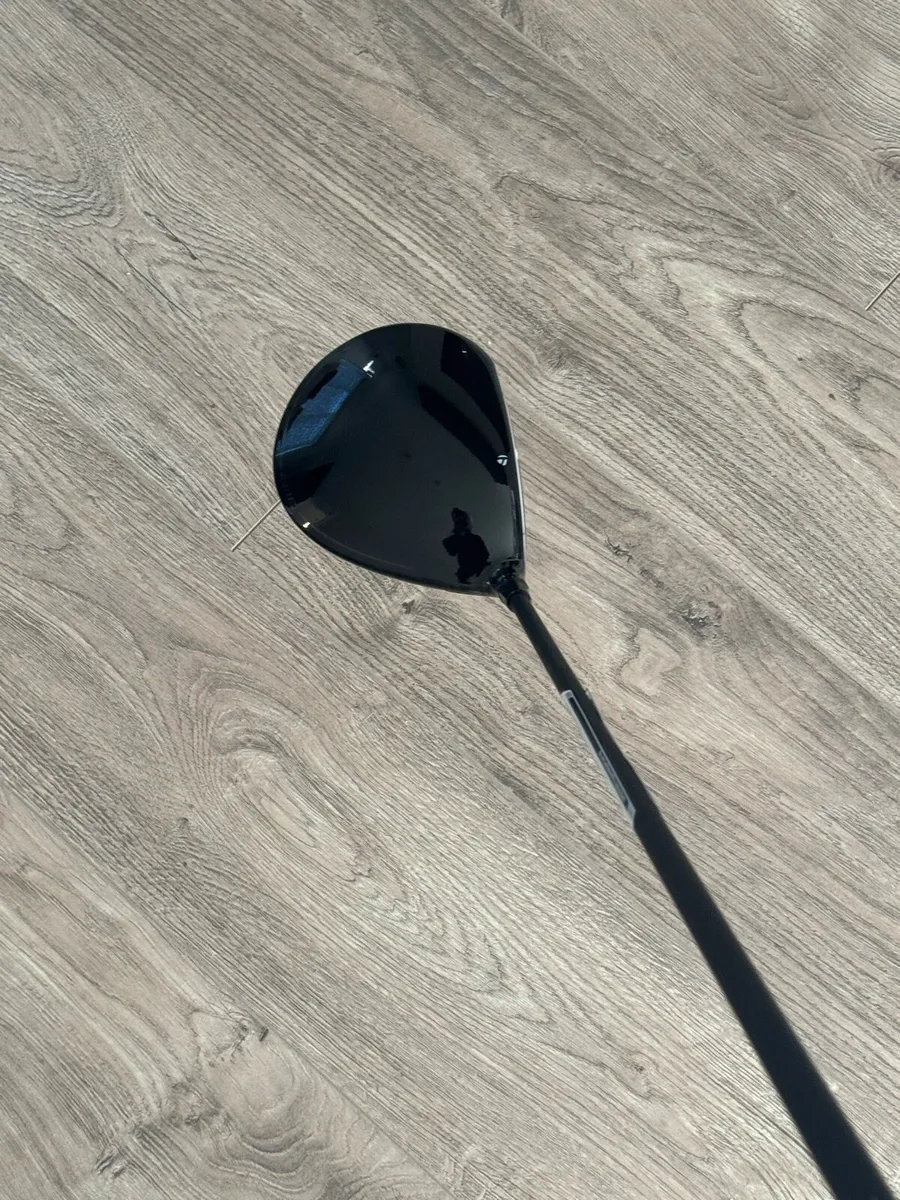 Left handed taylormade Qi10 - Image 3