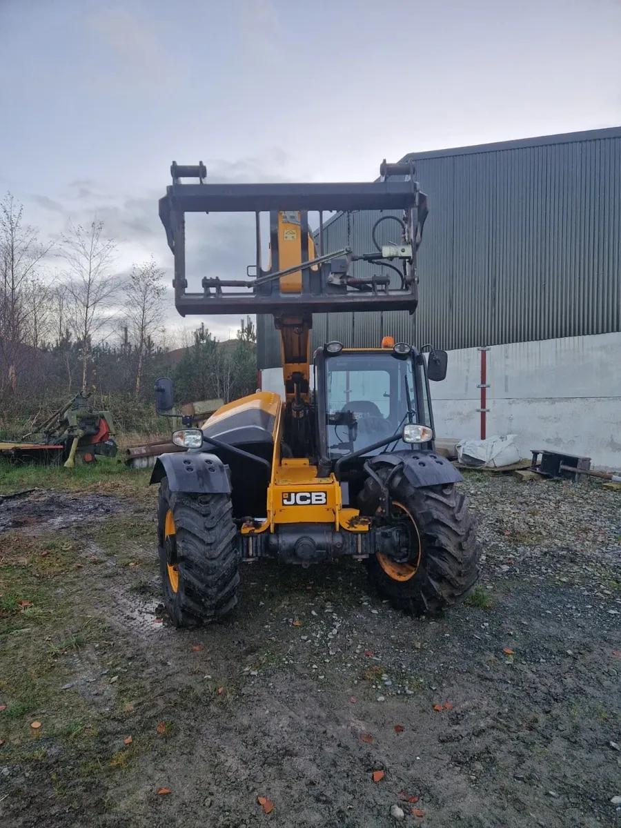 JCB 527-58 Agri Plus 2016 - Image 4