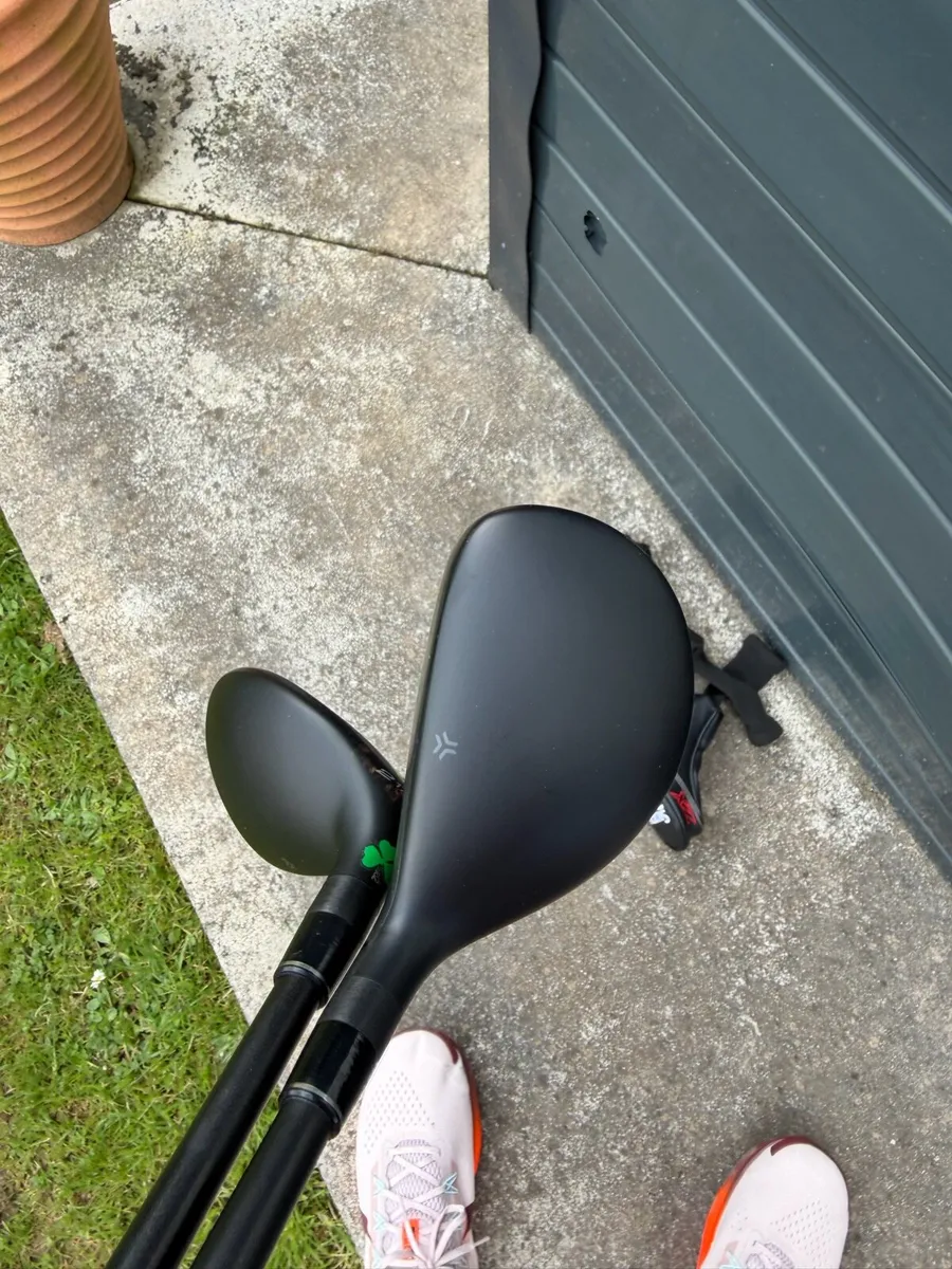 Srixon 17 / 22 Degree hybrids- top shafts - Image 4