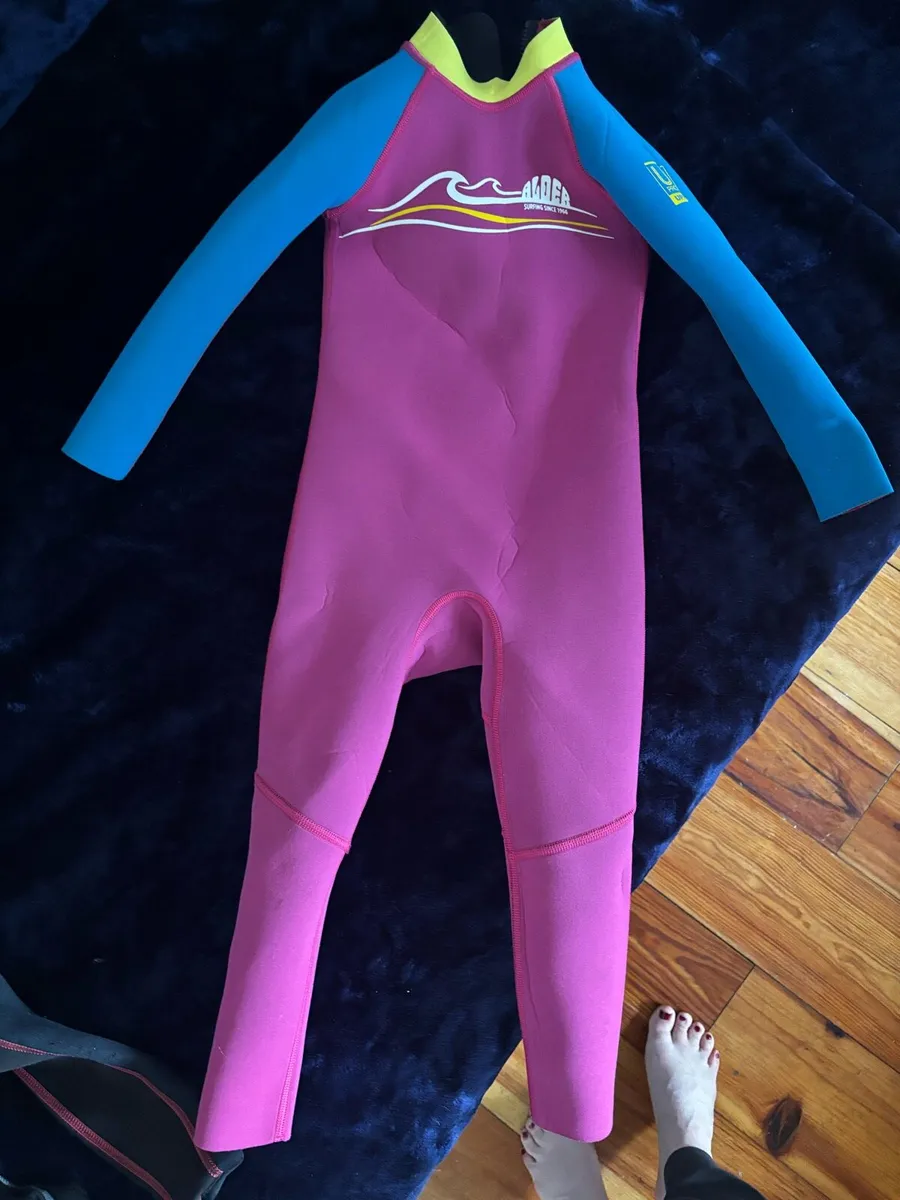 Child wetsuits age 4 & 5-6 - Image 1
