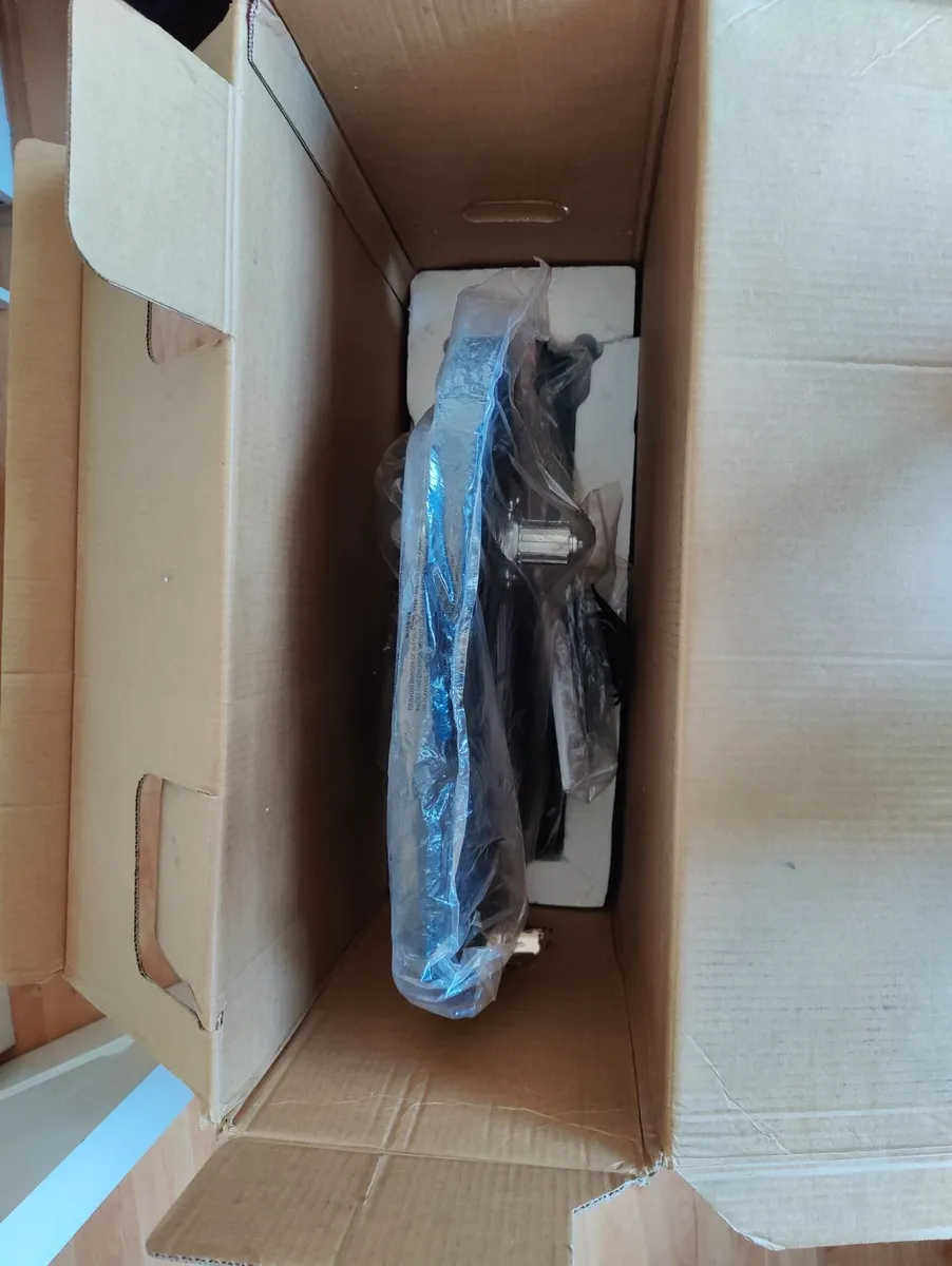 Elite Suito-T smart turbo trainer - Image 2