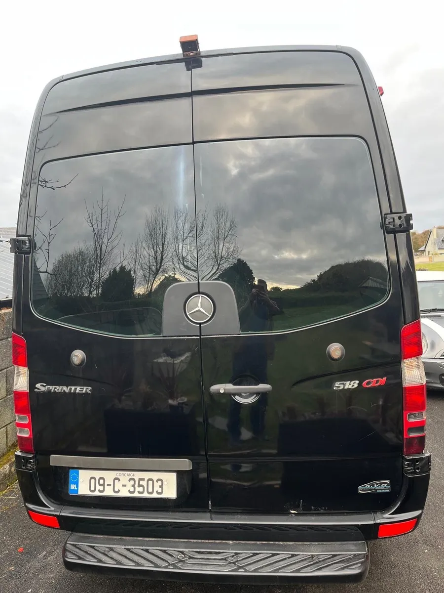 Mercedes-Benz Other 2009 - Image 2