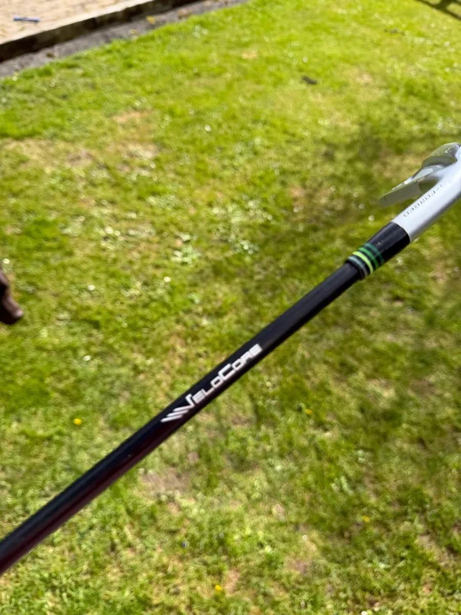 Srixon zx4 4 iron - must see shaft - Image 3