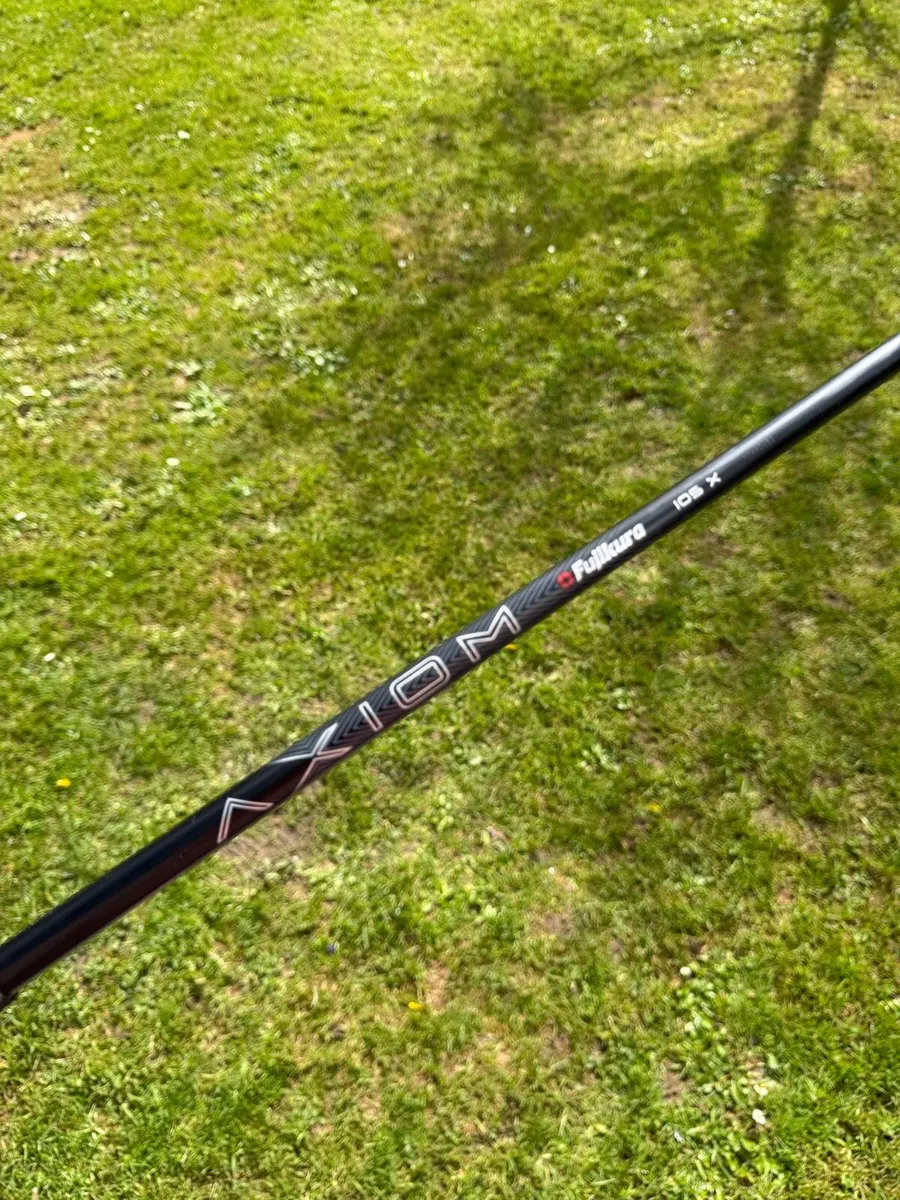 Srixon zx4 4 iron - must see shaft - Image 4