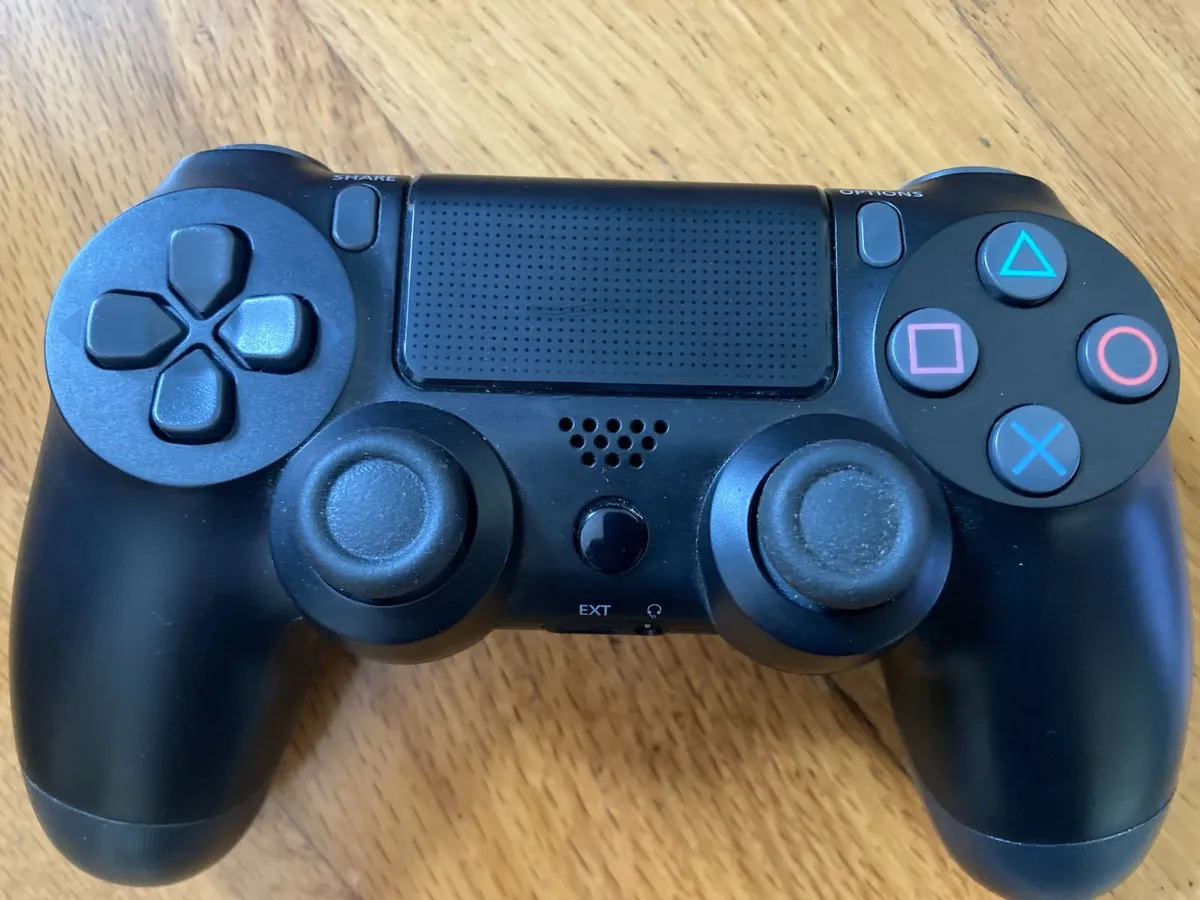 2x Controllers compatible with PS4 (Third Party) - Image 4