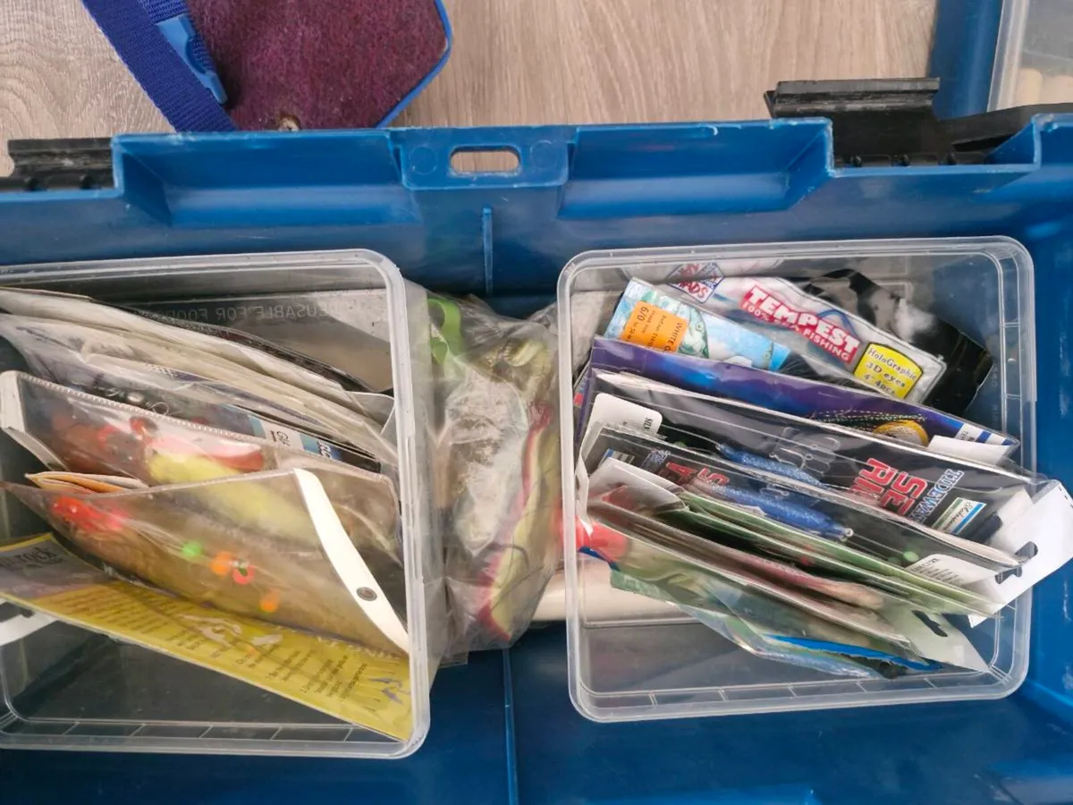 Sea angling gear - Image 1